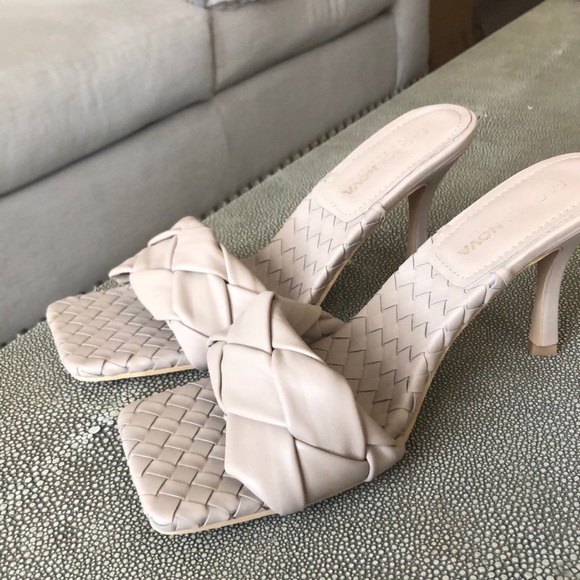 Square toe sandal heels - Picture 1 of 2